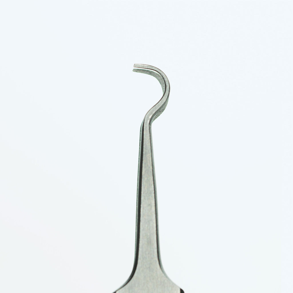 Hooked Tweezer (silver)